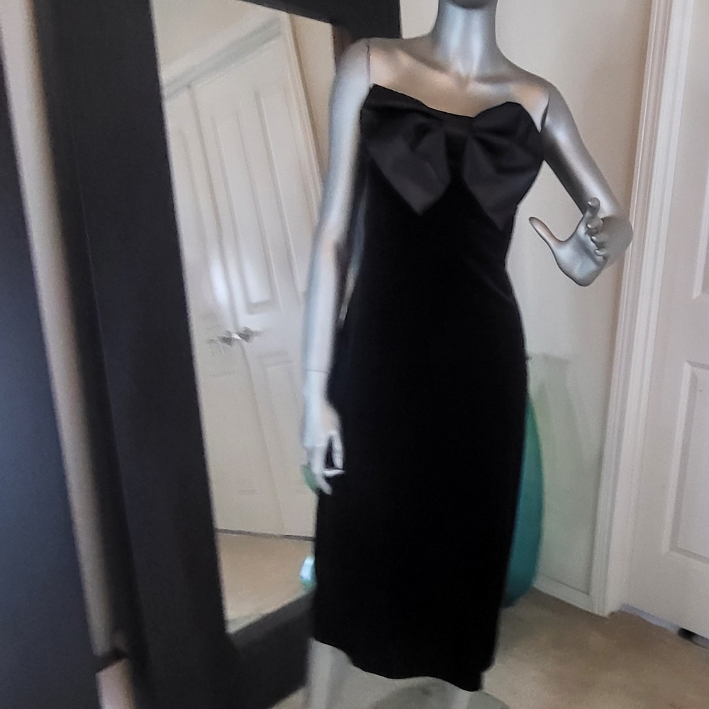 Express Black Strapless Dress with Bow Accent - Picture 5 of 8